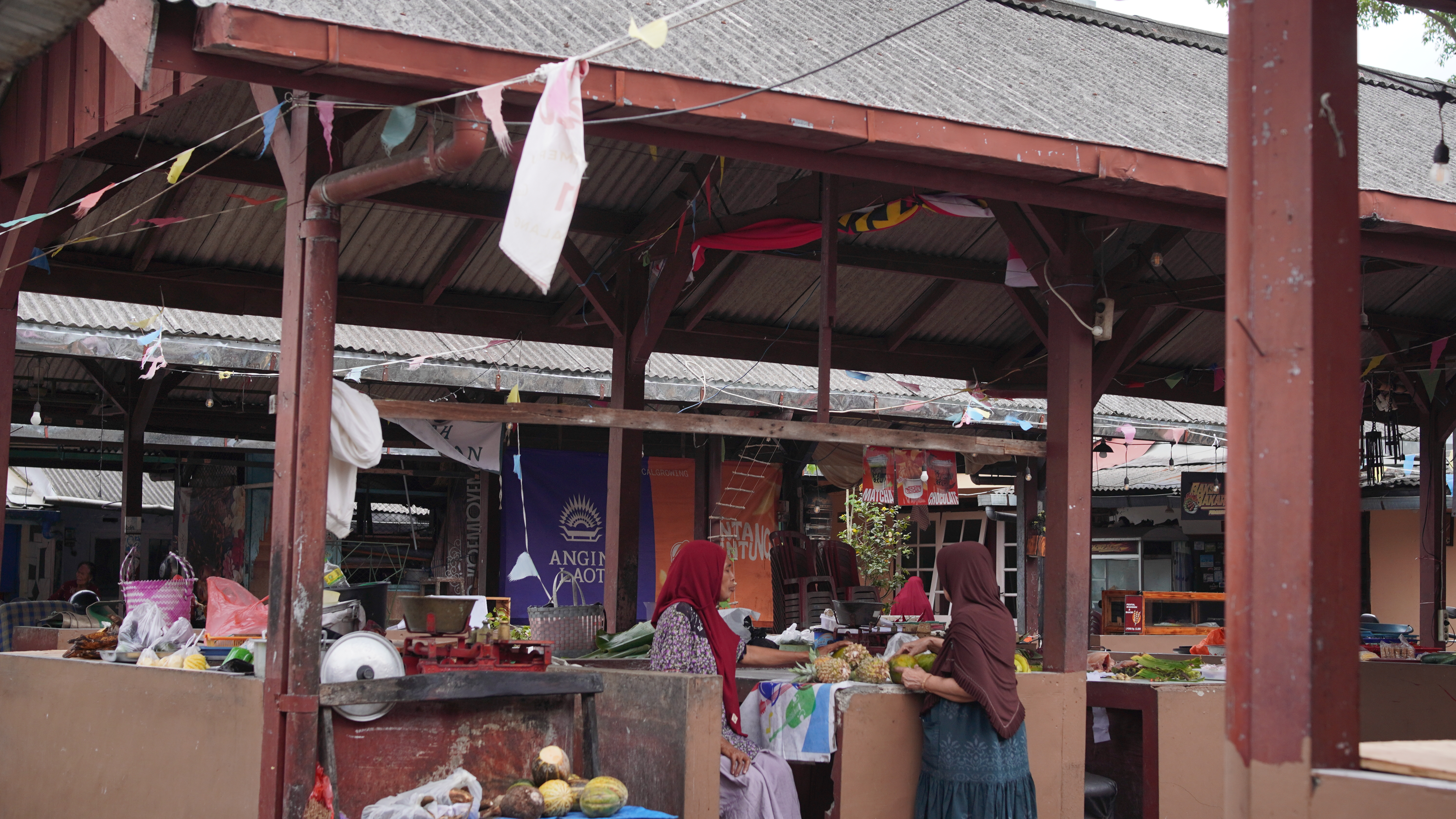 PASAR TALUN
