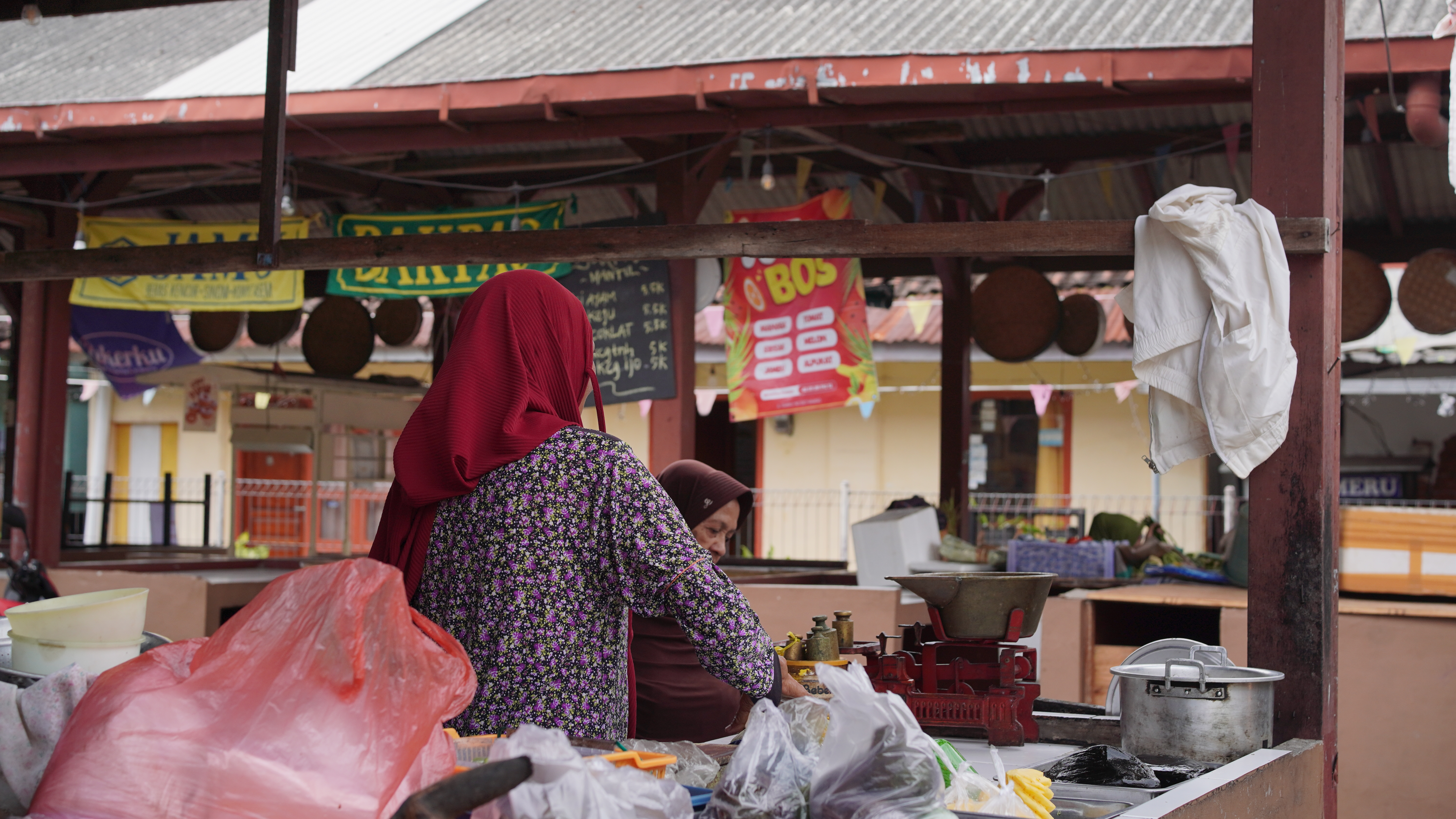PASAR TALUN