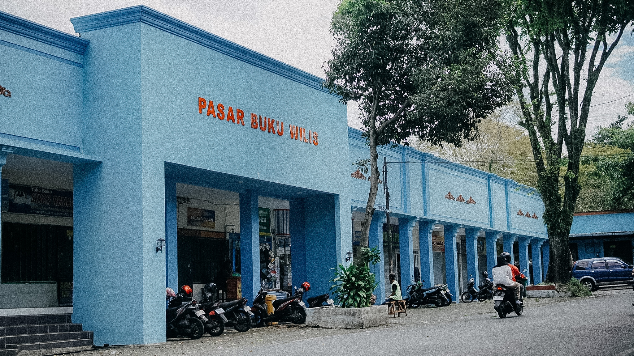 PASAR BUKU WILIS